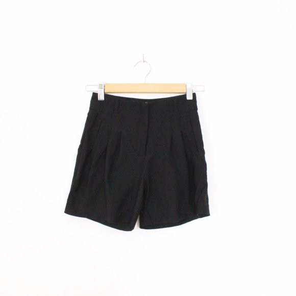 *Love & Liberty Black Mid-High Rise Shorts - Picture 3 of 5